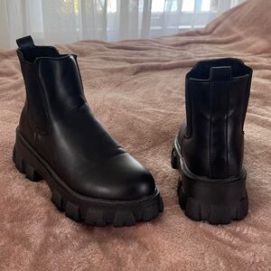 Chunky Chelsea Platform Ankle Boot